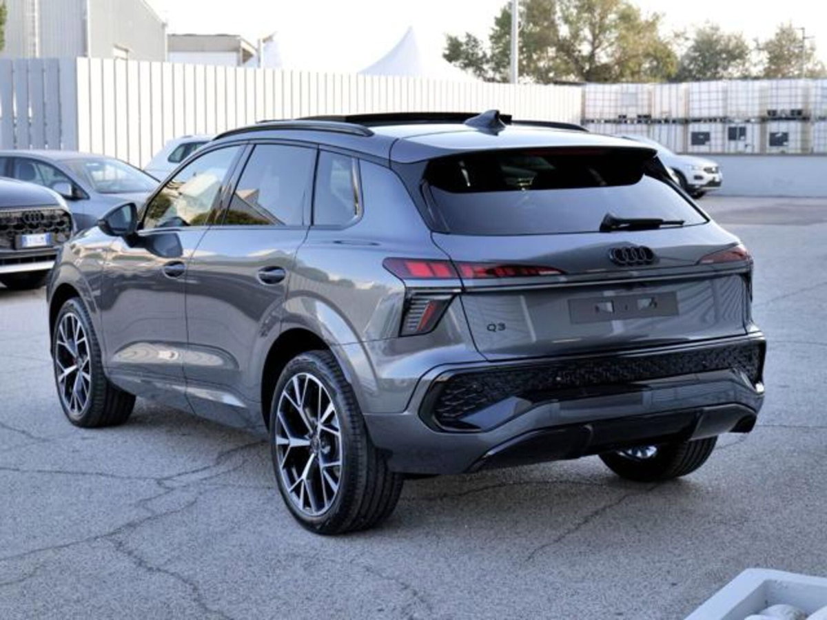 Audi Q3 Sportback 2.0 tdi S line edition 150cv s-tronic (3)