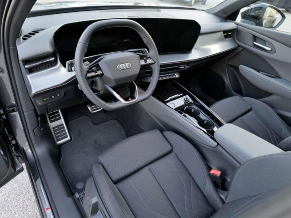Audi Q3 Sportback 2.0 tdi S line edition 150cv s-tronic (6)