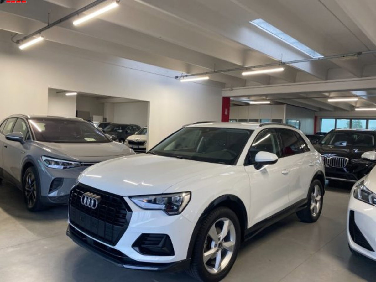 Audi Q3 35 TFSI S tronic Business