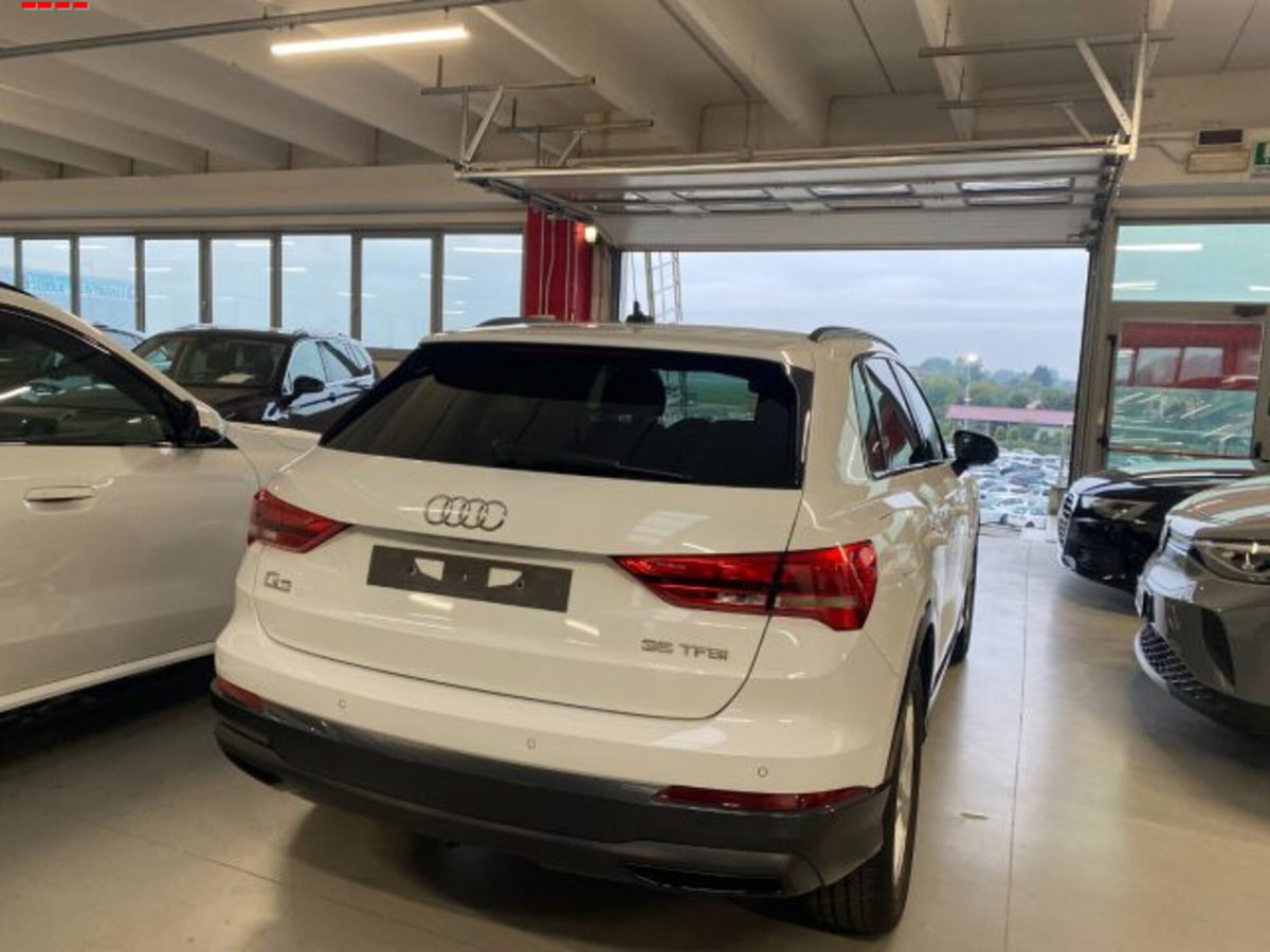 Audi Q3 35 TFSI S tronic Business (4)