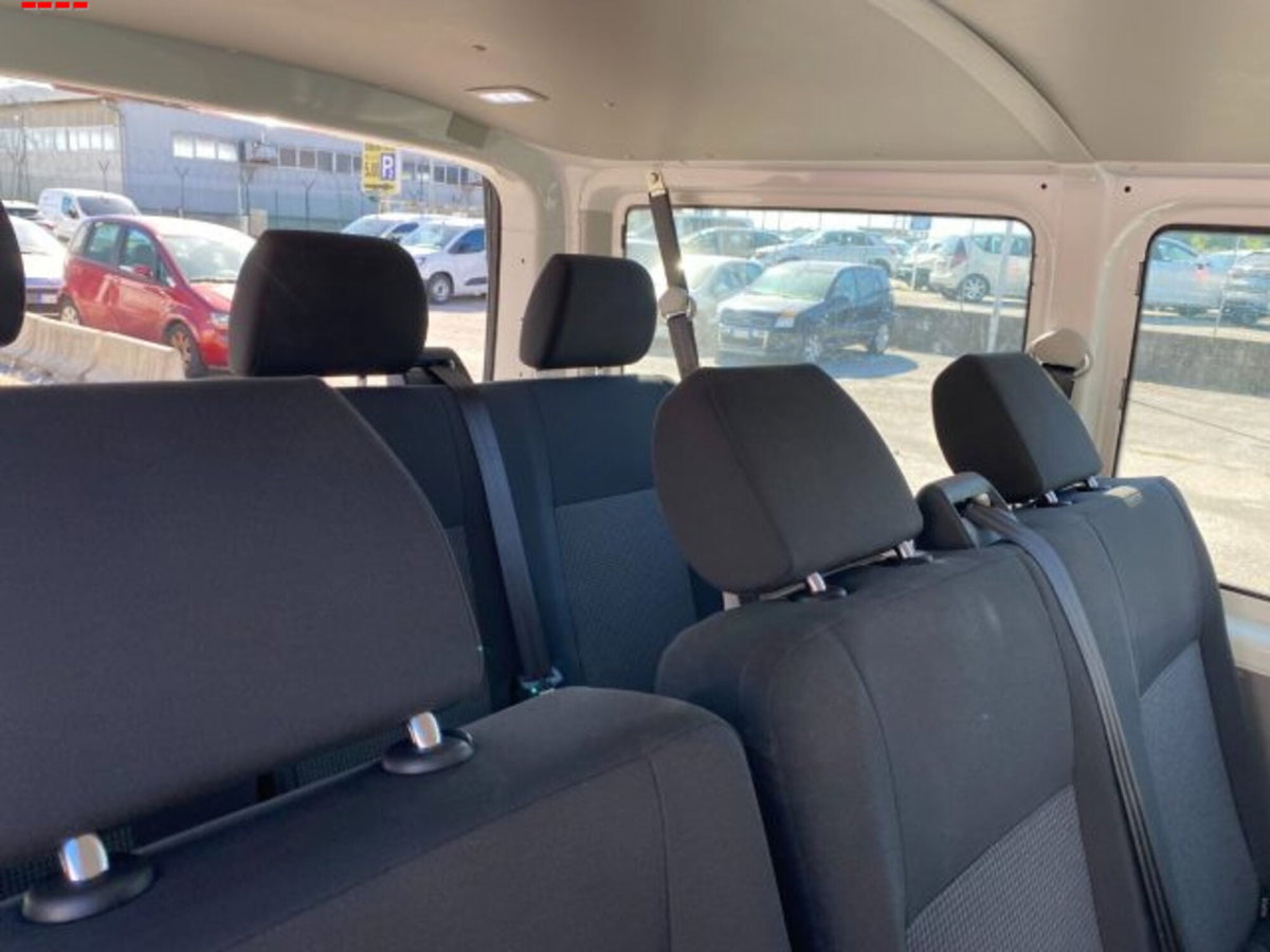 Volkswagen Veicoli Commerciali Transporter Furgone 2.0 TDI 150CV DSG 4Motion PC Kombi Business (7)