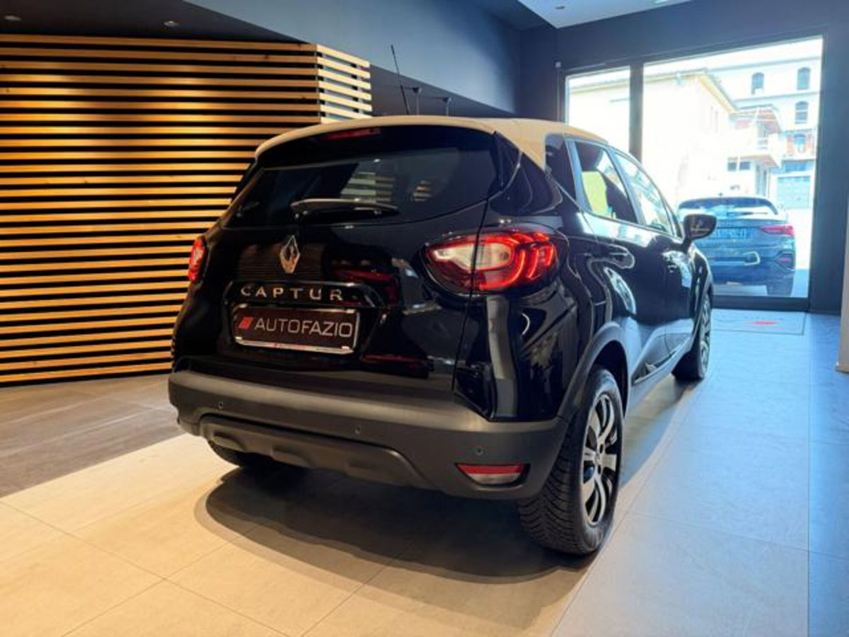 Renault Captur dCi 8V 90 CV Start&Stop Energy Sport Edition (15)