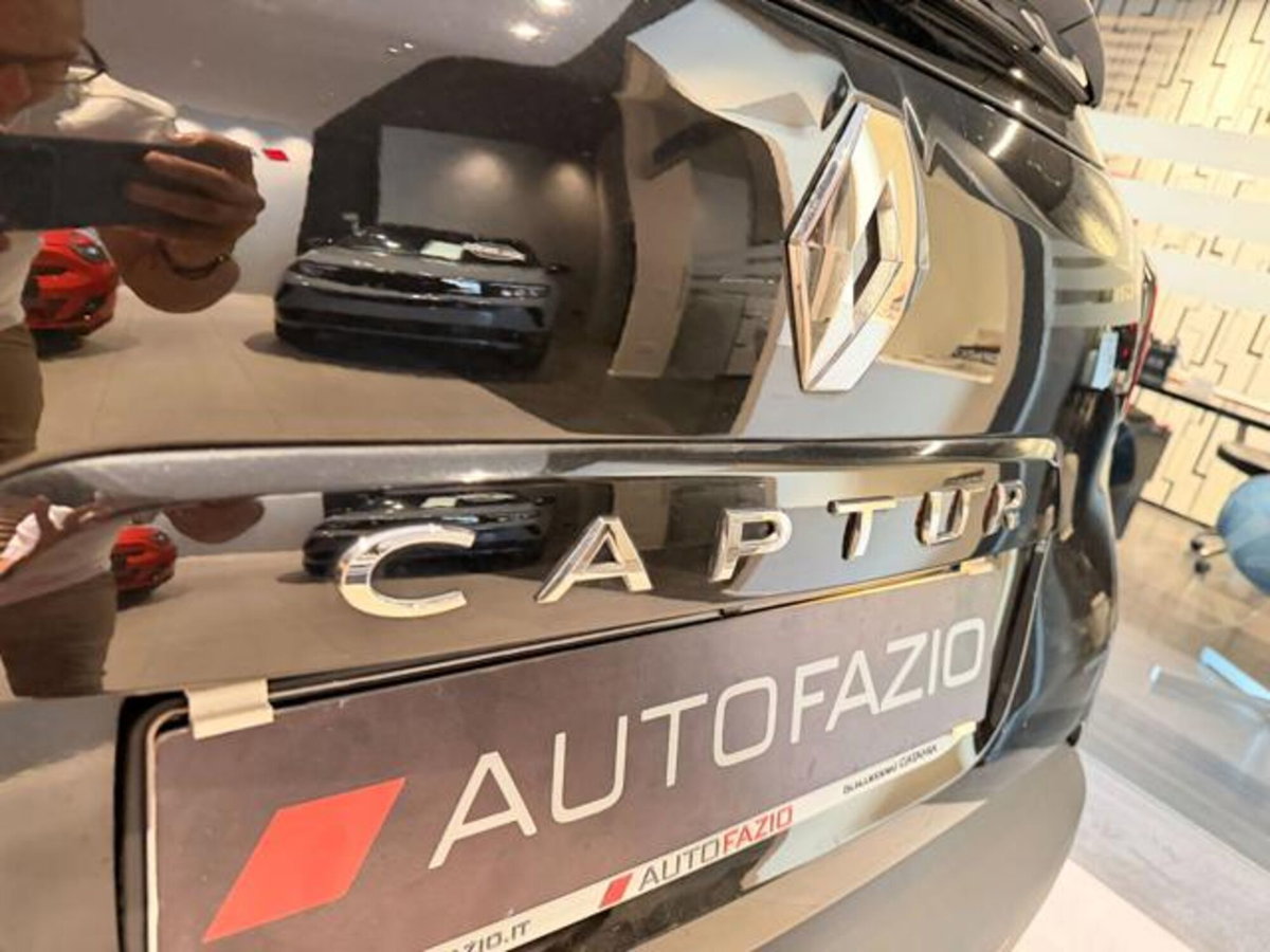 Renault Captur dCi 8V 90 CV Start&Stop Energy Sport Edition (16)