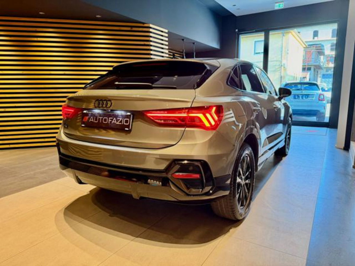 Audi Q3 Sportback 35 2.0 tdi Identity Black s-tronic (19)