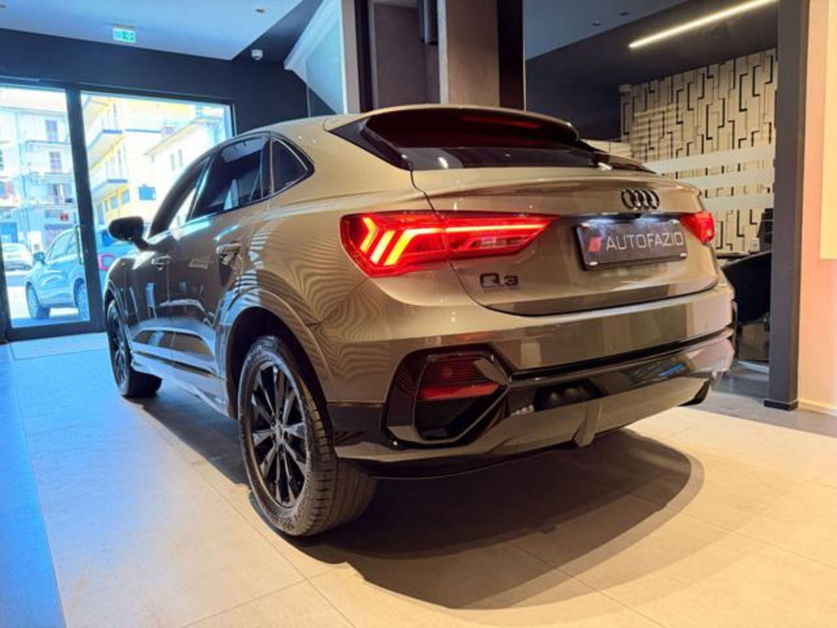 Audi Q3 Sportback 35 2.0 tdi Identity Black s-tronic (4)