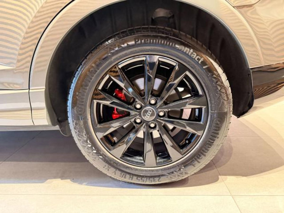 Audi Q3 Sportback 35 2.0 tdi Identity Black s-tronic (5)