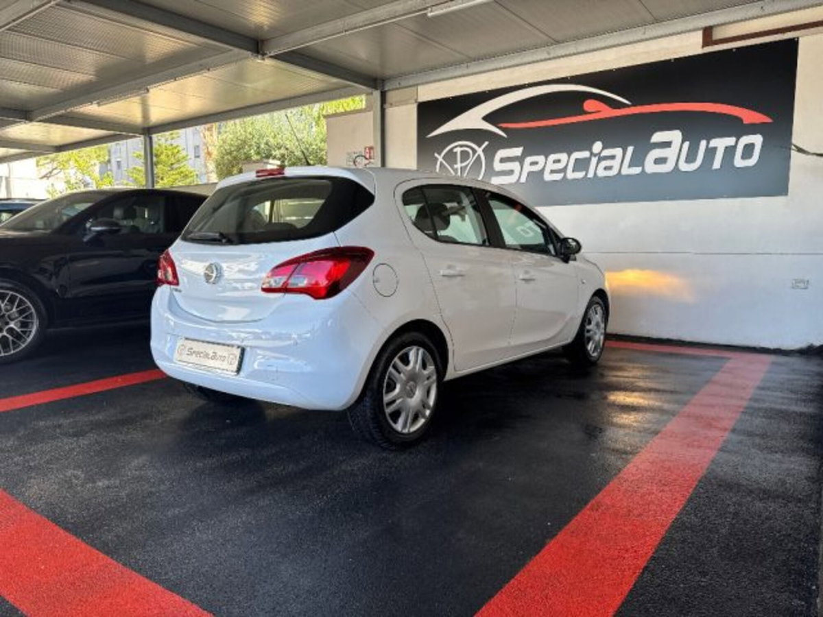 Opel Corsa 1.2 5 porte Innovation (10)