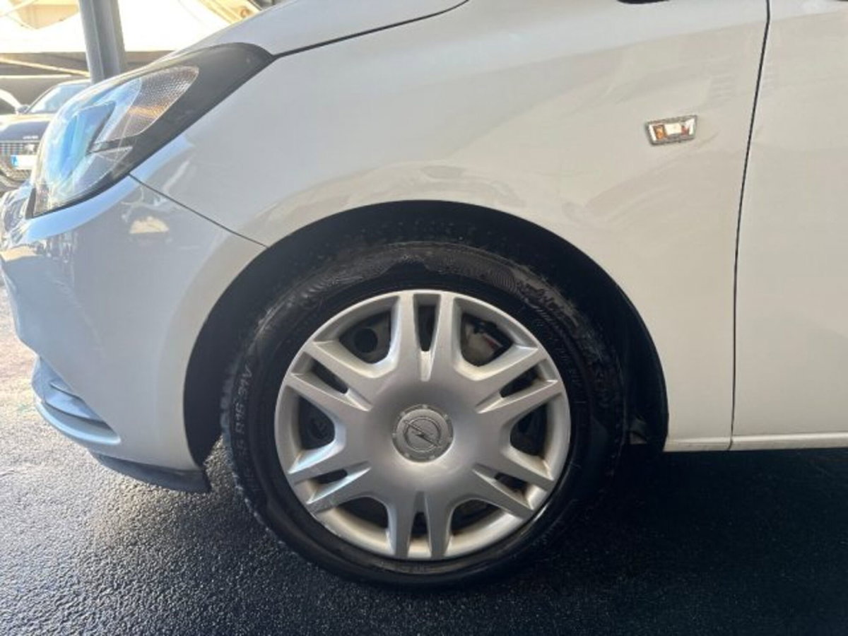 Opel Corsa 1.2 5 porte Innovation (16)