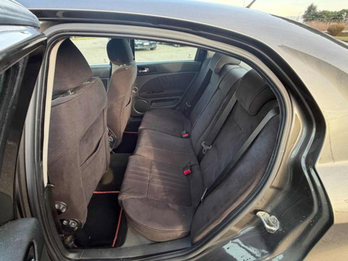 Alfa Romeo 159 1.9 JTS 16V Distinctive (9)