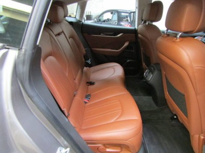 Maserati Levante Levante V6 AWD Granlusso (13)