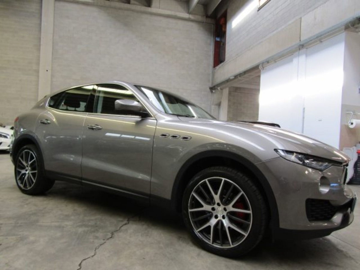 Maserati Levante Levante V6 AWD Granlusso (3)