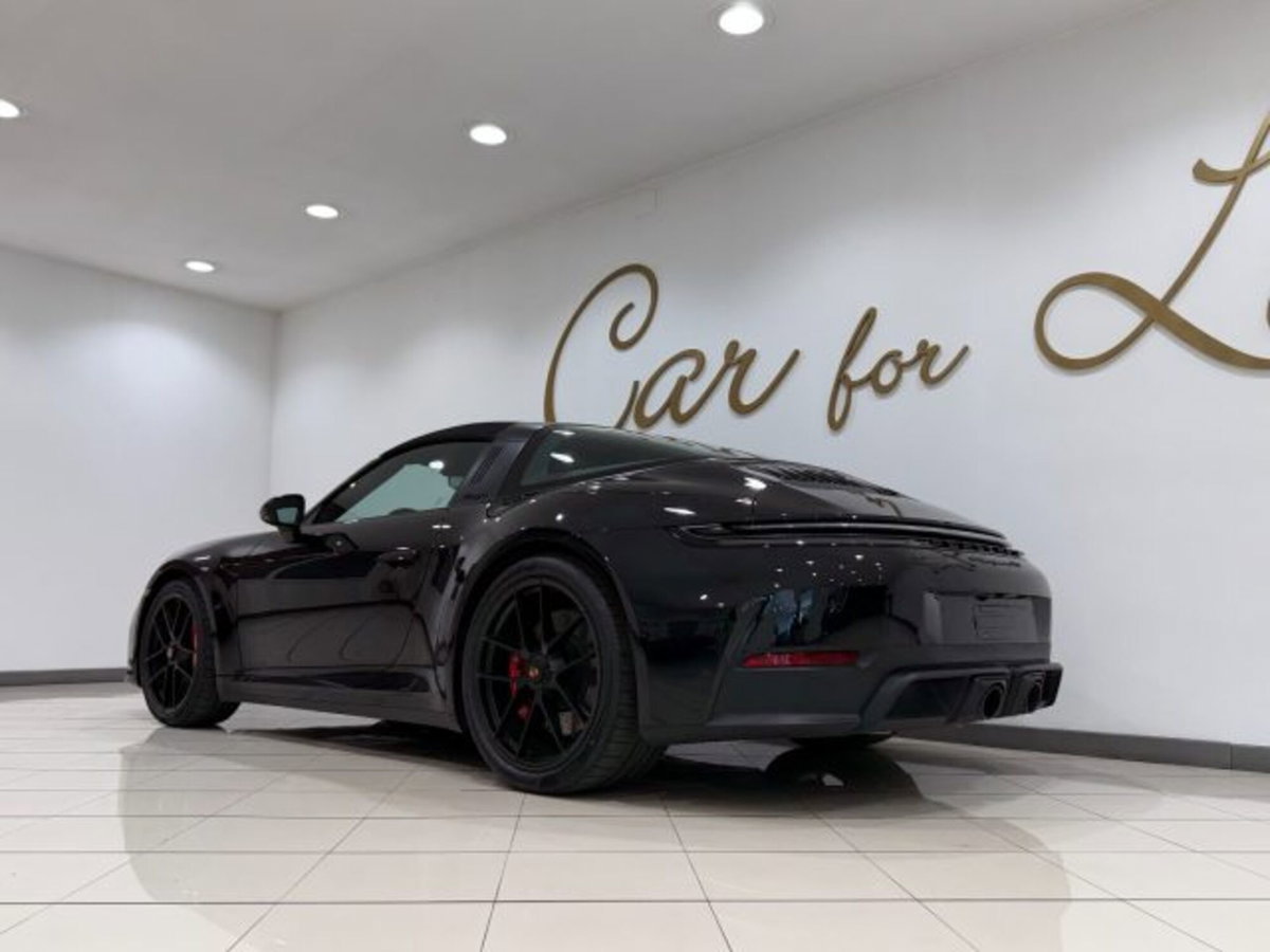 Porsche 911 Cabrio Targa 3.6 4 GTS auto (11)