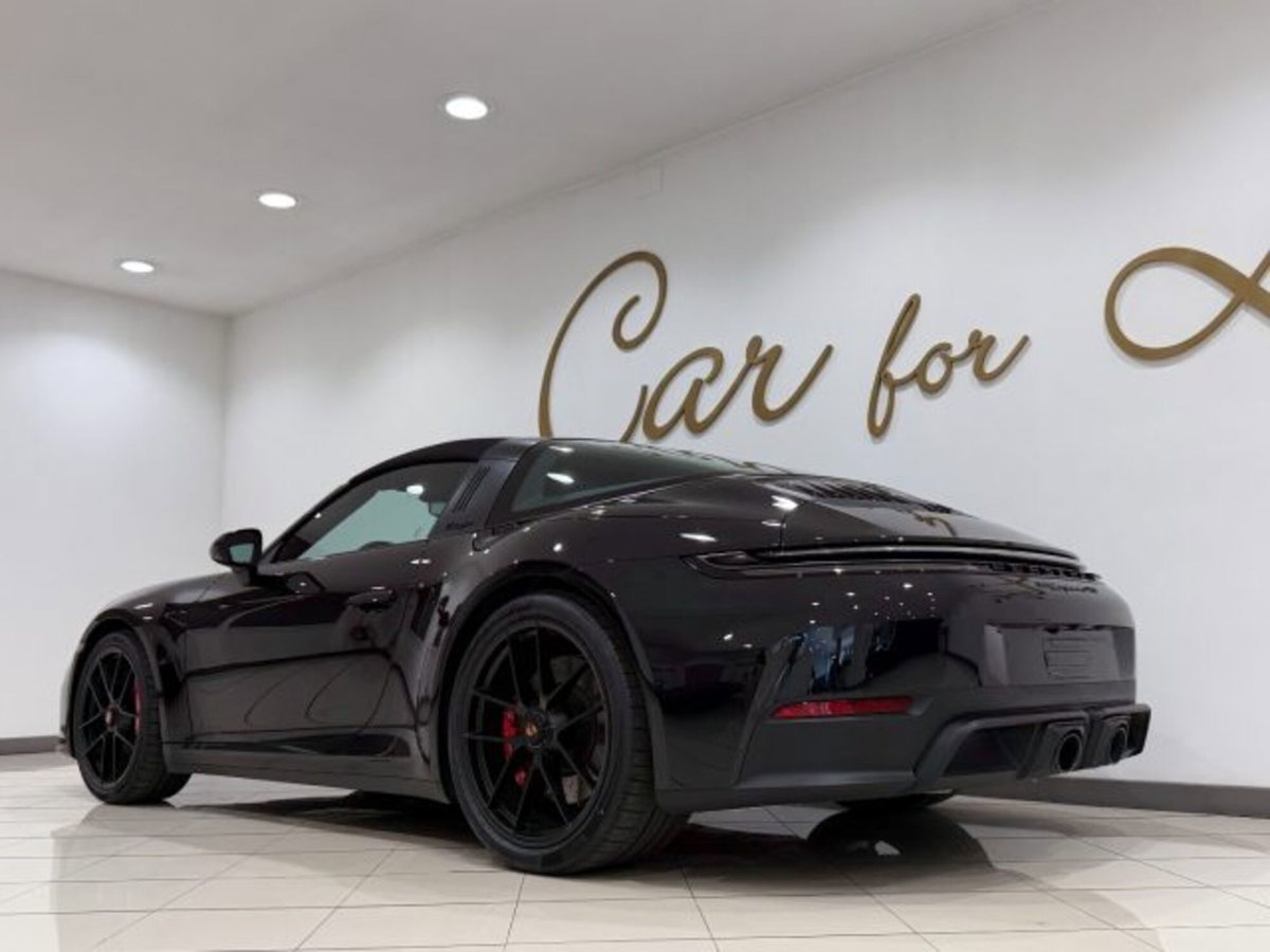 Porsche 911 Cabrio Targa 3.6 4 GTS auto (13)