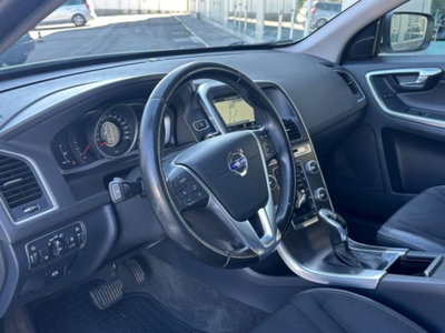 Volvo XC60 D4 AWD Geartronic R-design (11)