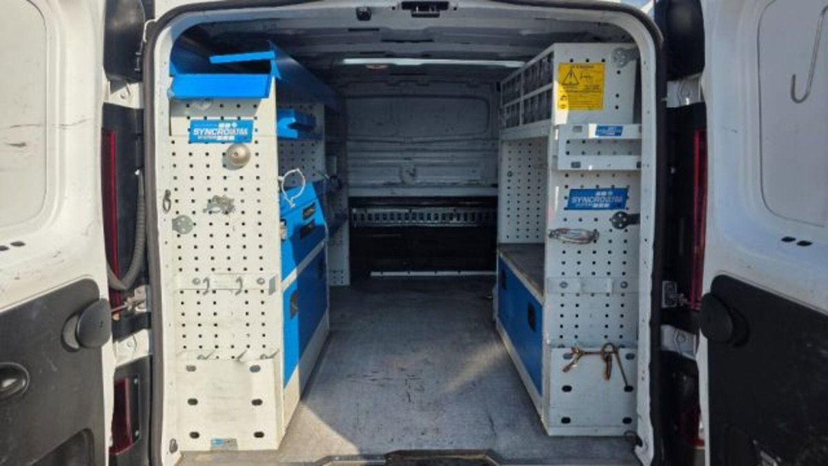 Renault Trafic Furgone T29 2.0 dCi 120CV PC-TN Furgone Ice Plus (13)