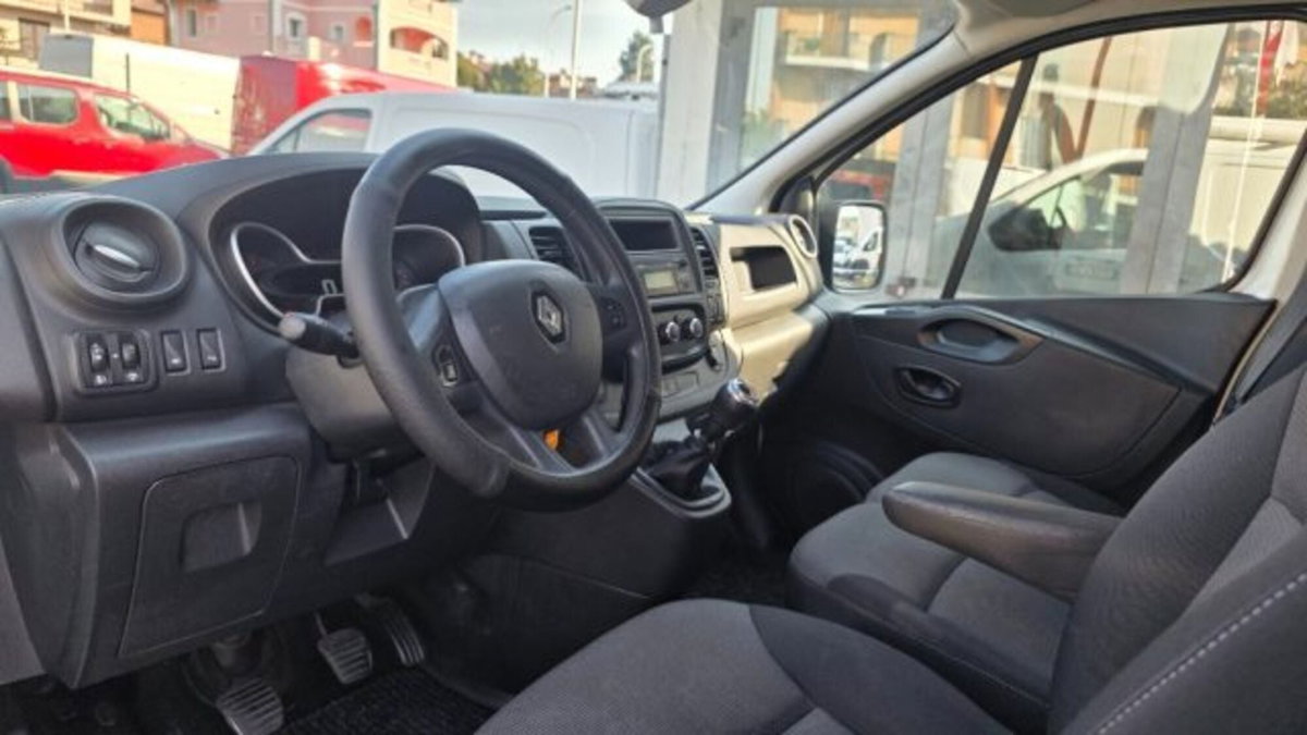 Renault Trafic Furgone T29 2.0 dCi 120CV PC-TN Furgone Ice Plus (7)