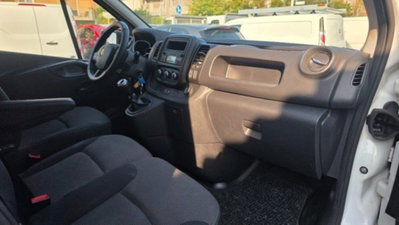 Renault Trafic Furgone T29 2.0 dCi 120CV PC-TN Furgone Ice Plus (9)
