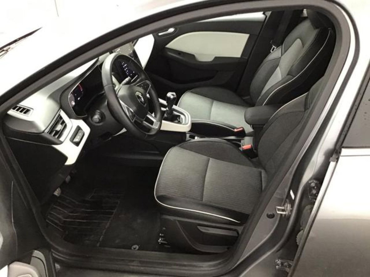 Renault Clio TCe 90 CV 5 porte Techno (4)