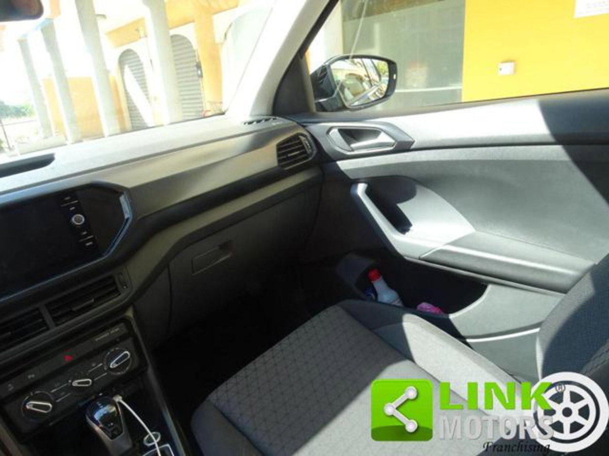 Volkswagen T-Cross 1.0 TSI 110 CV Sport (10)