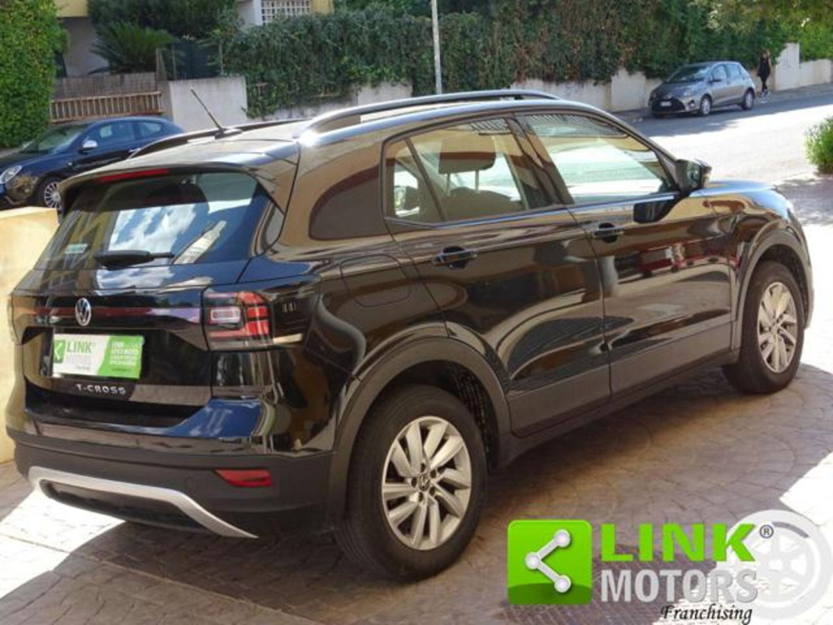 Volkswagen T-Cross 1.0 TSI 110 CV Sport (4)