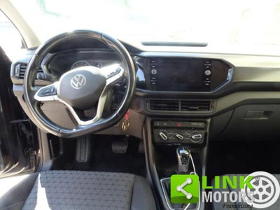Volkswagen T-Cross 1.0 TSI 110 CV Sport (9)