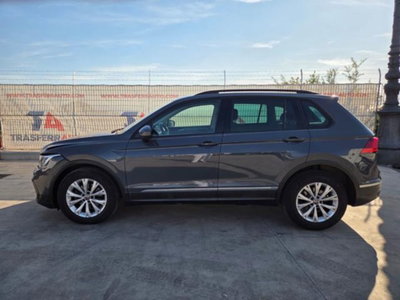 Volkswagen Tiguan 2.0 TDI 150 CV SCR DSG 4MOTION Life (2)