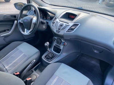 Ford Fiesta 1.4 TDCi 68CV 3 porte Titanium (9)