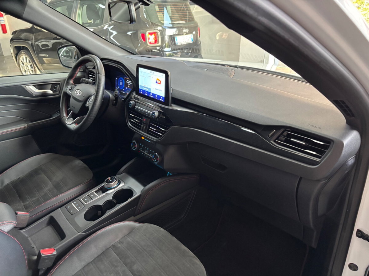 Ford Kuga 1.5 EcoBlue 120 CV aut. 2WD ST-Line X Design (11)