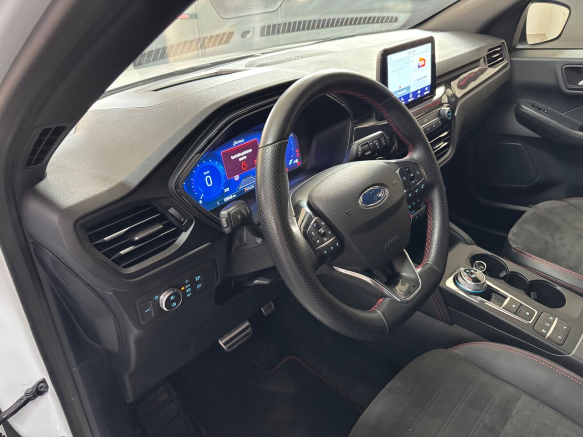 Ford Kuga 1.5 EcoBlue 120 CV aut. 2WD ST-Line X Design (15)