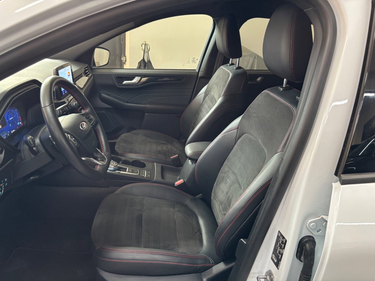 Ford Kuga 1.5 EcoBlue 120 CV aut. 2WD ST-Line X Design (17)