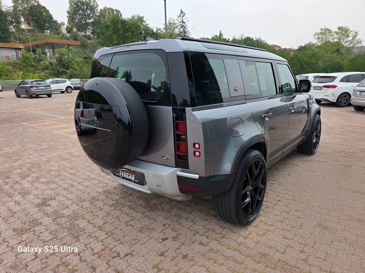 Land Rover Defender 110 3.0D I6 200 CV AWD Auto X-Dynamic HSE (11)
