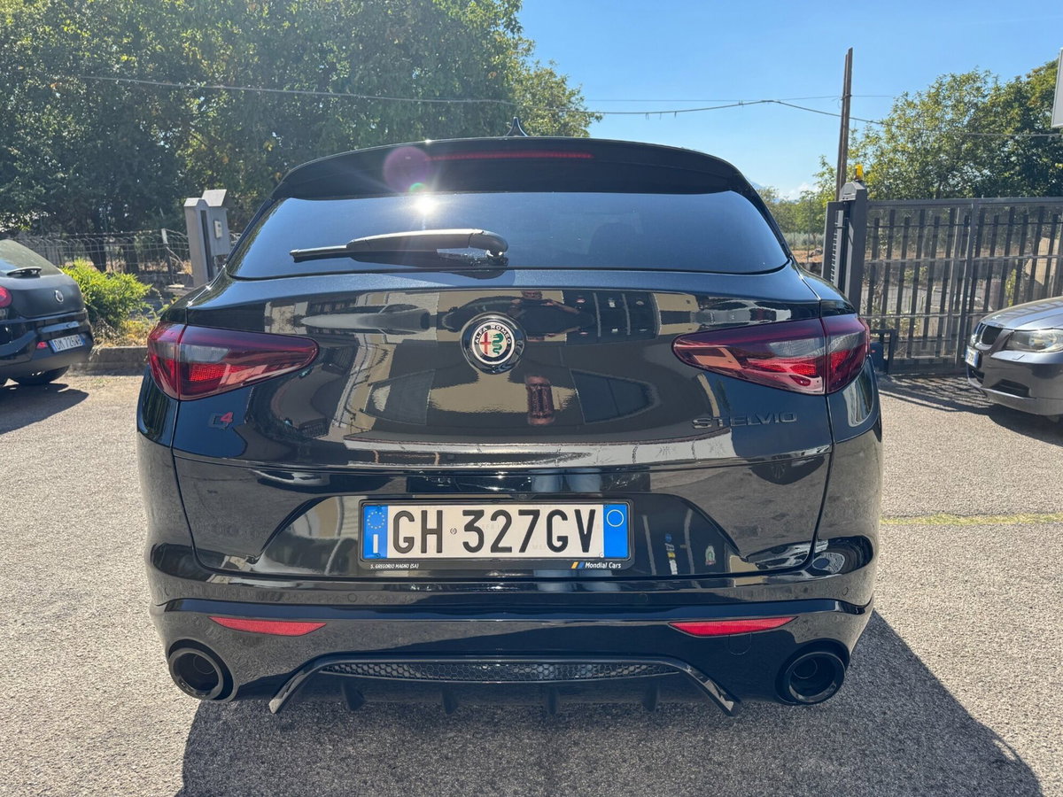 Alfa Romeo Stelvio Stelvio 2.2 Turbodiesel 210 CV AT8 Q4 Veloce (7)