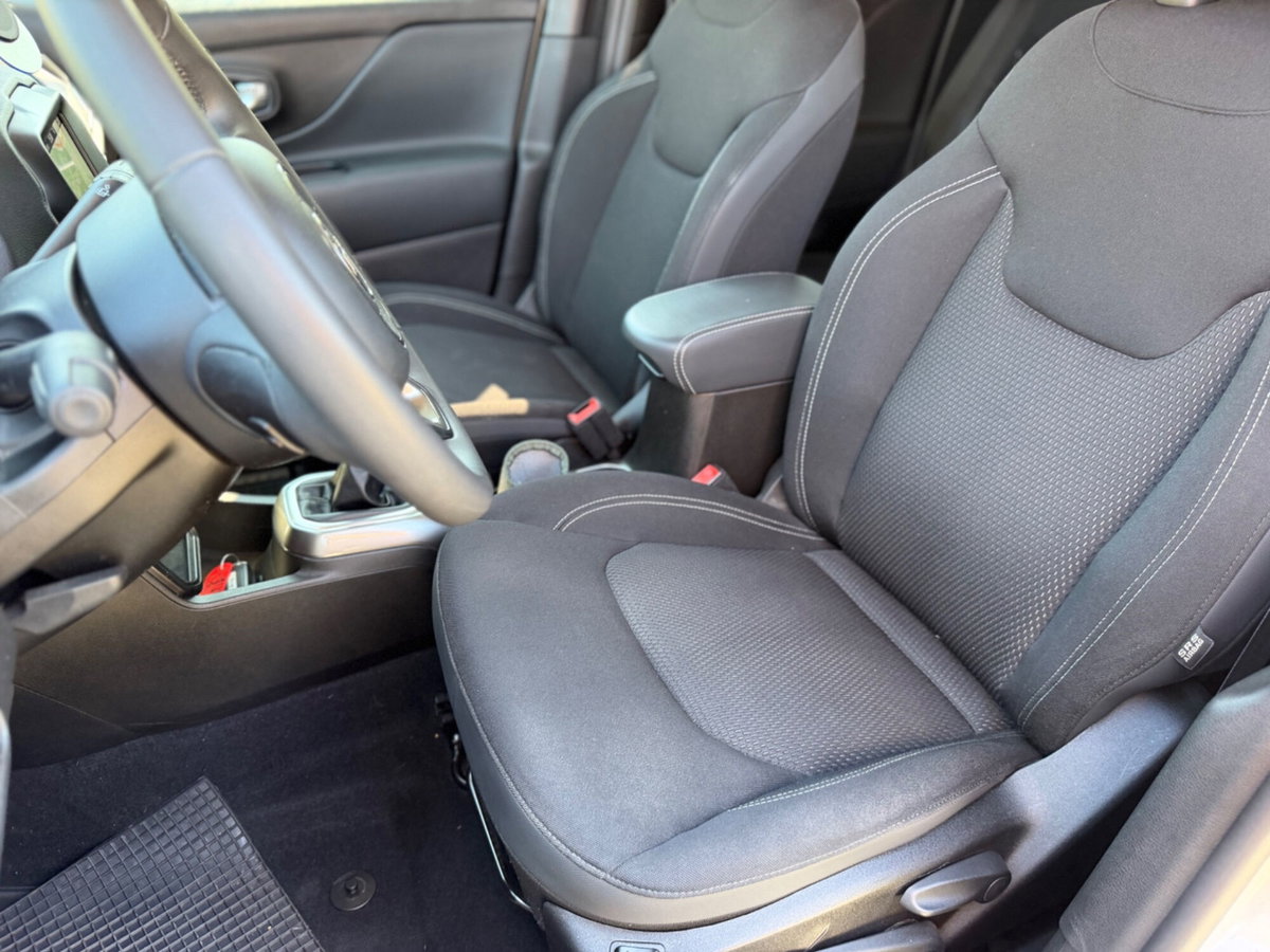 Jeep Renegade 1.6 Mjt 130 CV Limited (17)