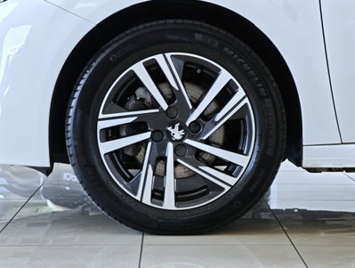 Peugeot 208 BlueHDi 100 Stop&Start 5 porte Allure Pack (7)