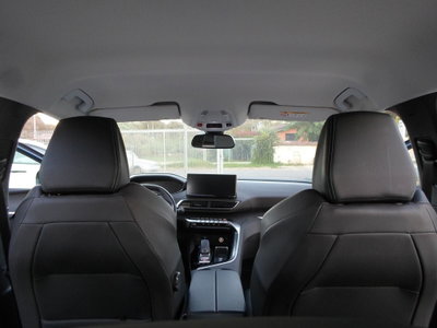 Peugeot 3008 BlueHDi 130 S&S EAT8 GT (15)