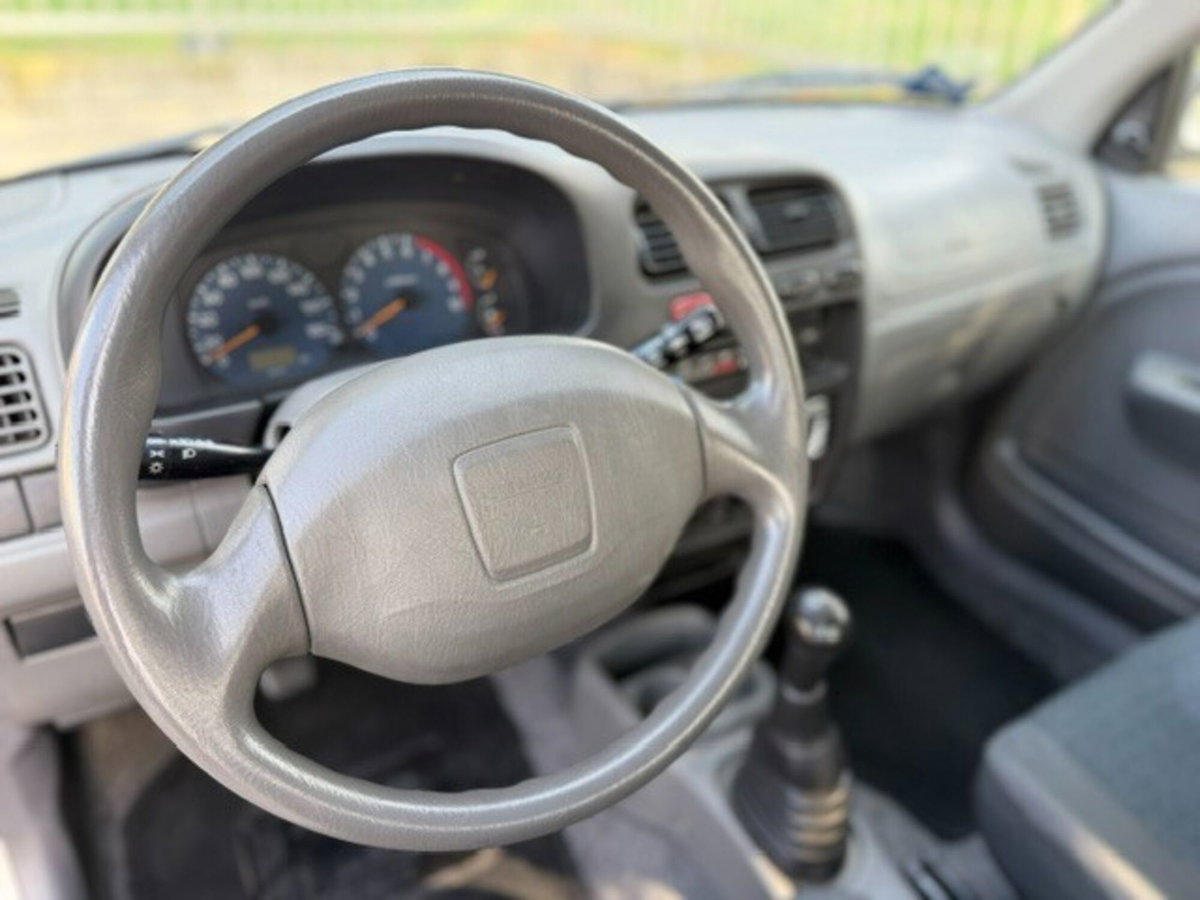 Suzuki Alto 1.1i cat 5p. DX (10)