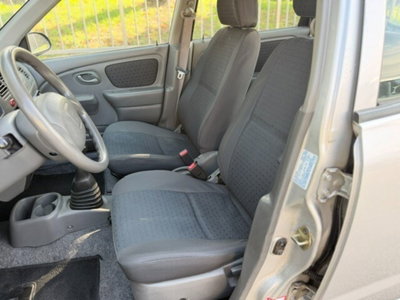 Suzuki Alto 1.1i cat 5p. DX (9)