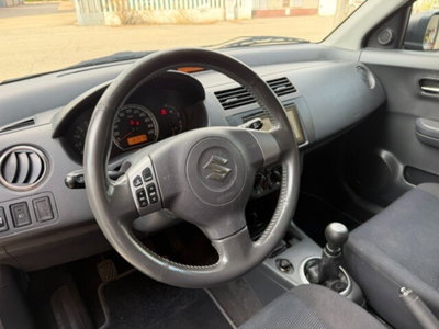 Suzuki Swift 1.3 4x4 5p. GL (10)
