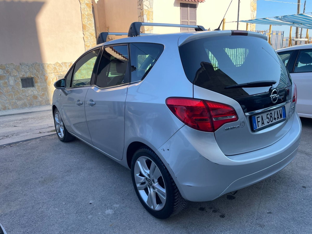 Opel Meriva 1.6 CDTI Start&Stop Design Edition (4)