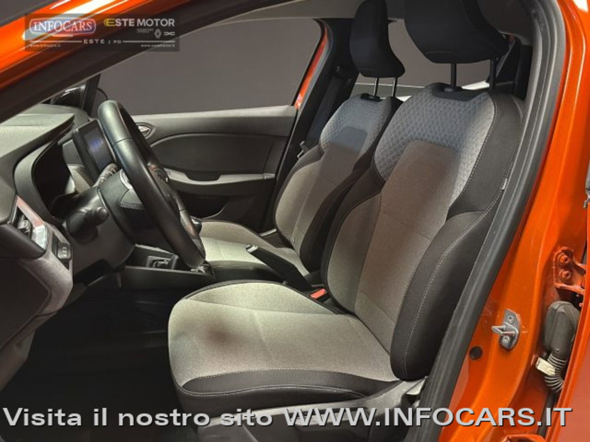 Renault Clio SCe 65 CV 5 porte Life (5)