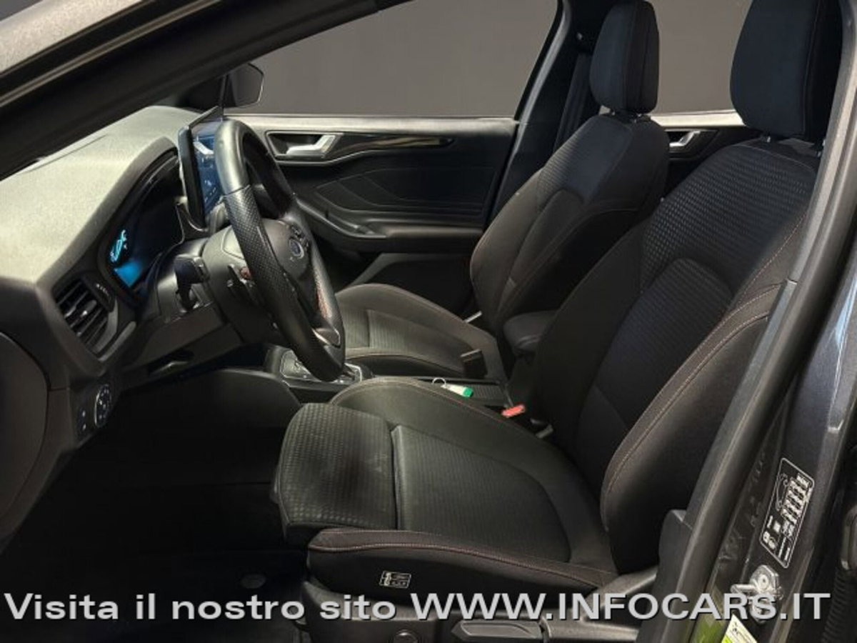 Ford Focus Station Wagon 1.0 EcoBoost Hybrid 155 CV SW ST-Line (5)