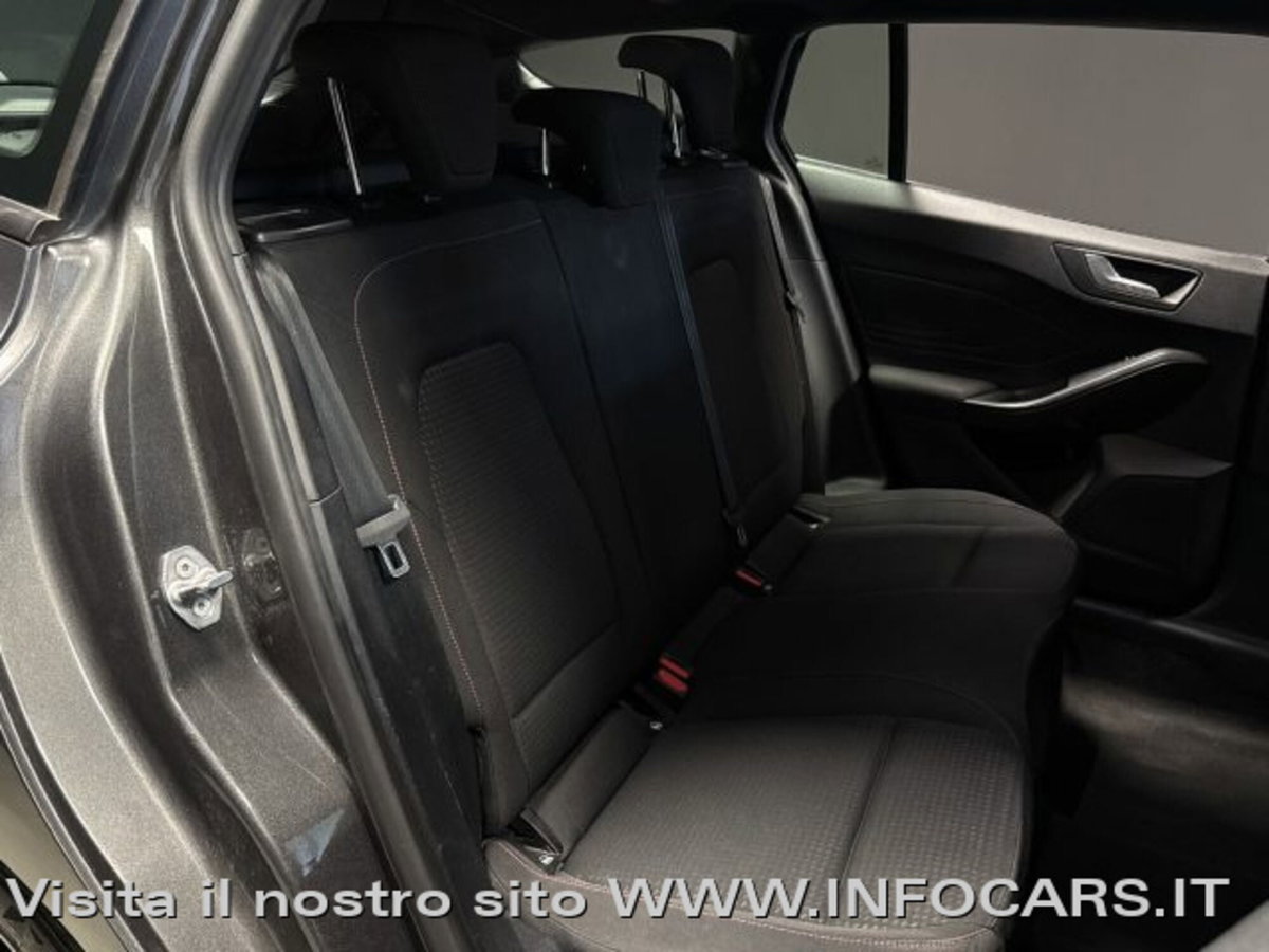 Ford Focus Station Wagon 1.0 EcoBoost Hybrid 155 CV SW ST-Line (8)