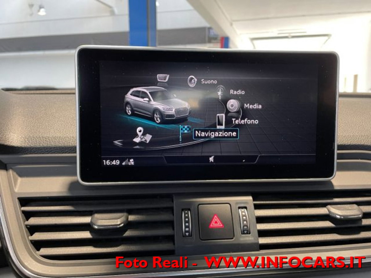 Audi Q5 35 TDI quattro S tronic Business (18)