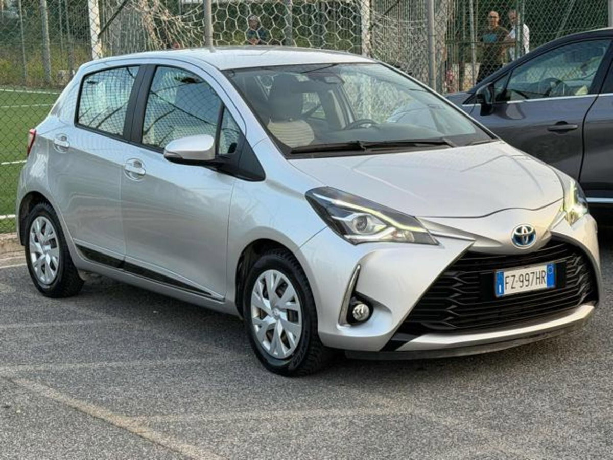 Toyota Yaris 1.5 Hybrid 5 porte Active Plus (17)