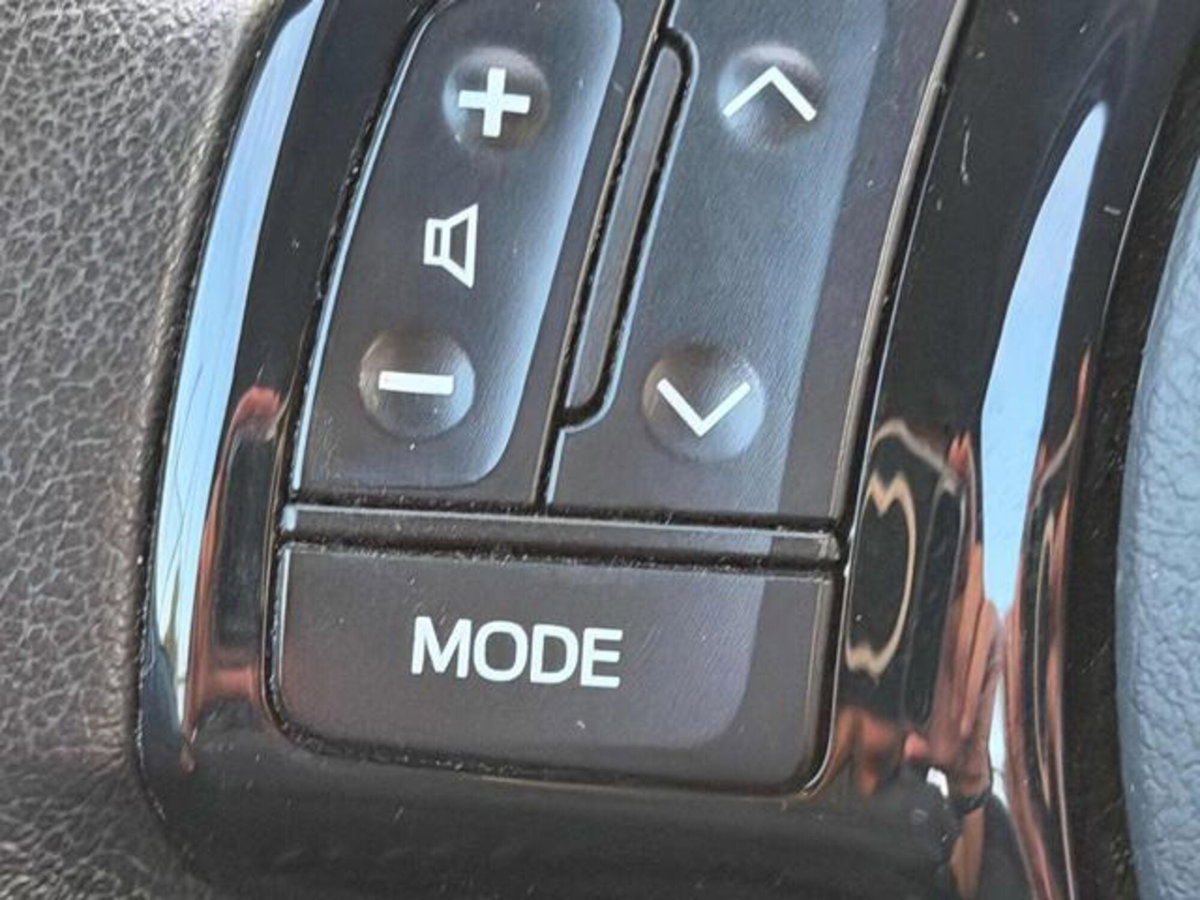 Toyota Yaris 1.5 Hybrid 5 porte Active Plus (15)