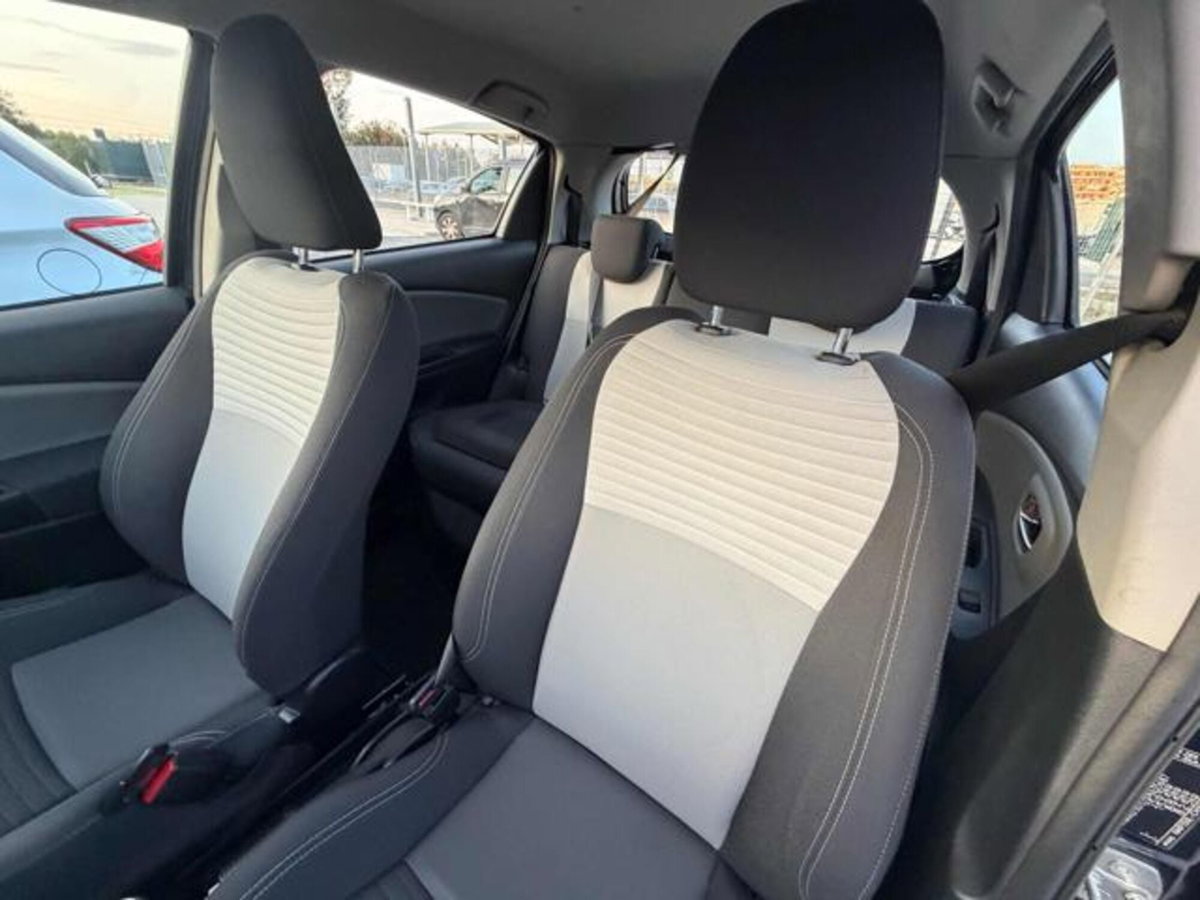 Toyota Yaris 1.5 Hybrid 5 porte Active Plus (6)