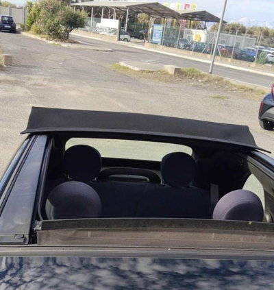 Fiat 500 Cabrio 1.0 Hybrid Club (16)