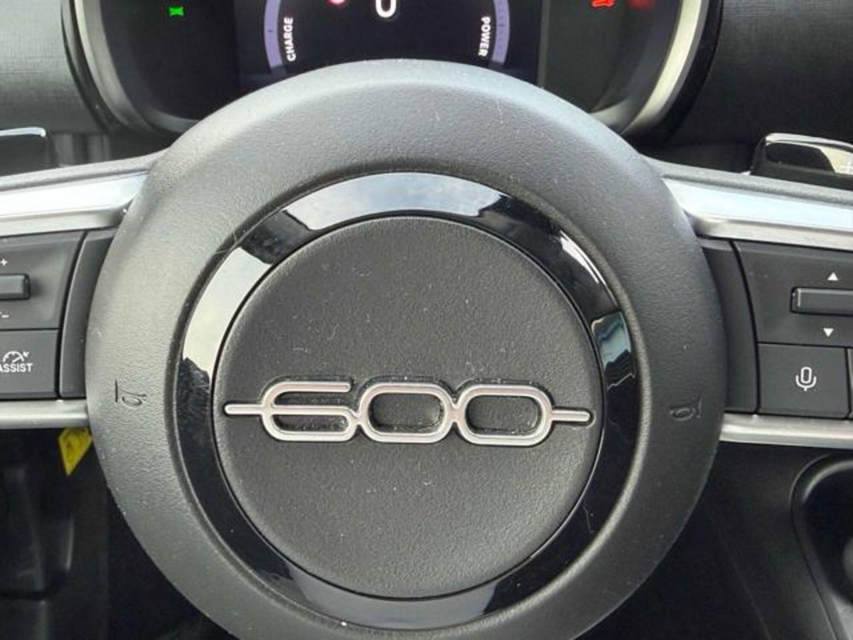 Fiat 600 1.2 Business 100cv (12)