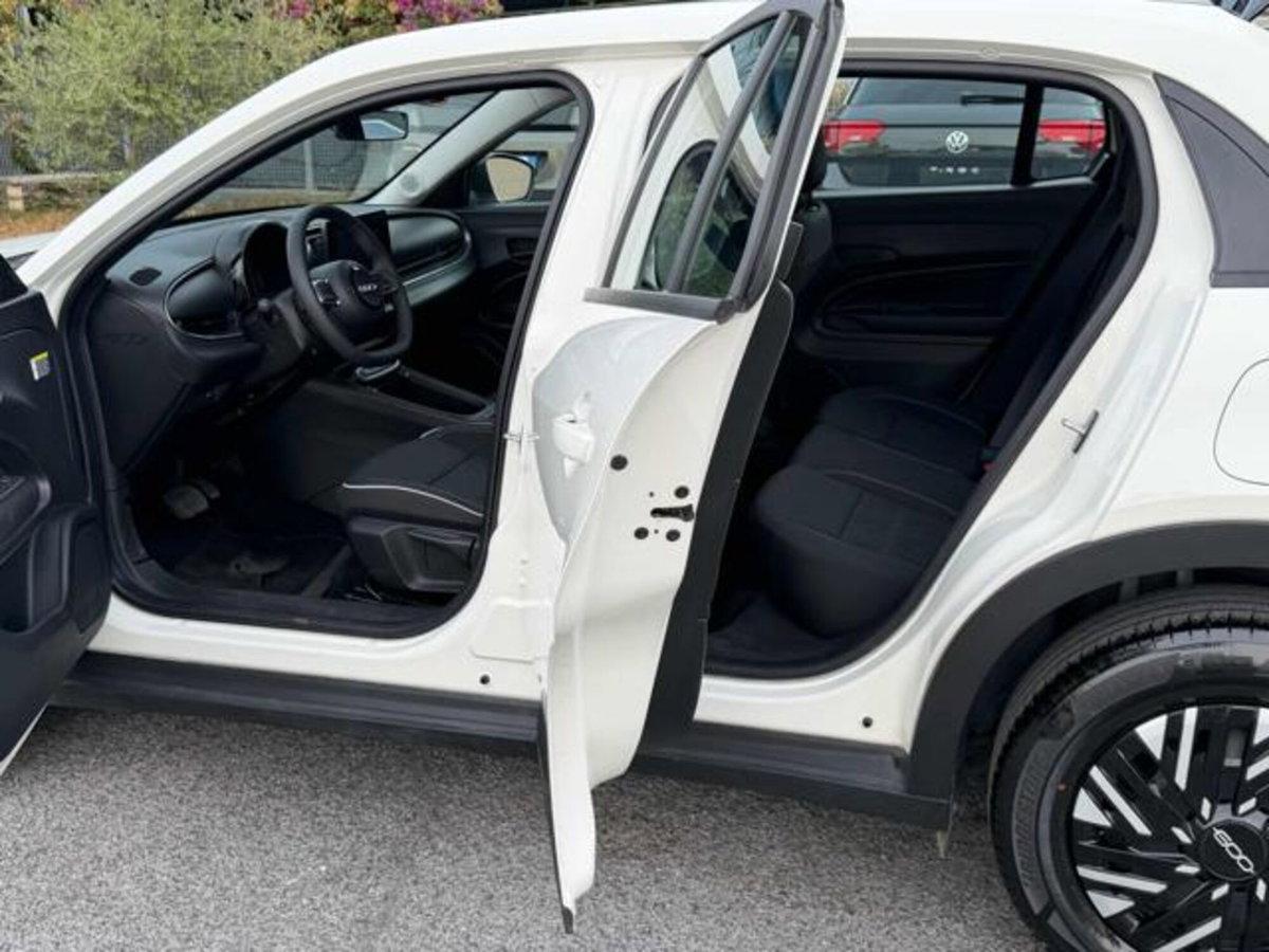 Fiat 600 1.2 Business 100cv (19)