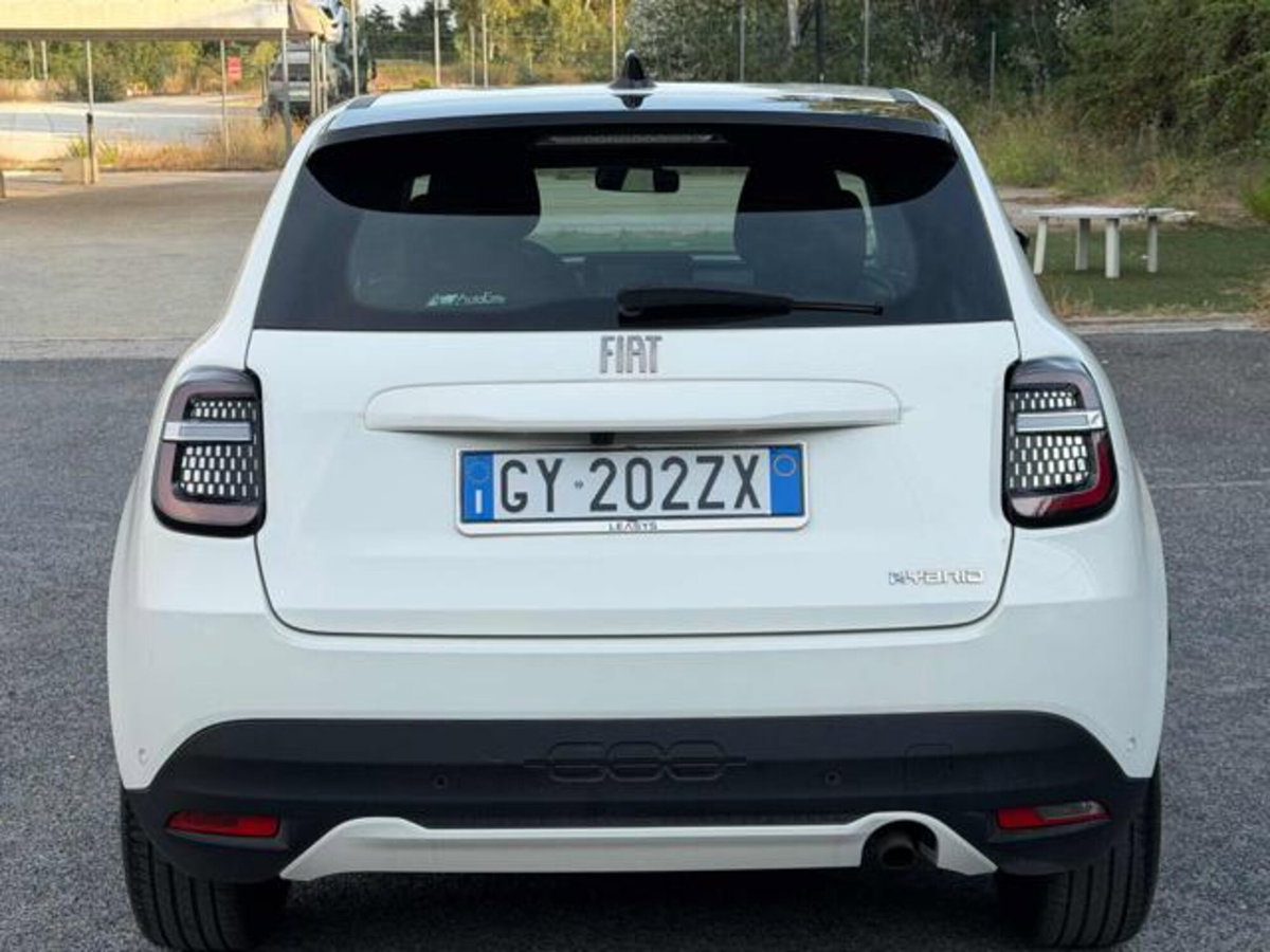 Fiat 600 1.2 Business 100cv (2)